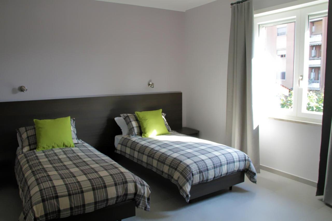Easyroom Frosinone - Casello Autostradale Екстериор снимка