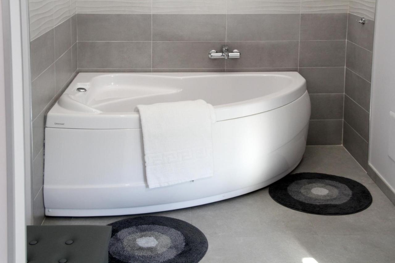 Easyroom Frosinone - Casello Autostradale Екстериор снимка