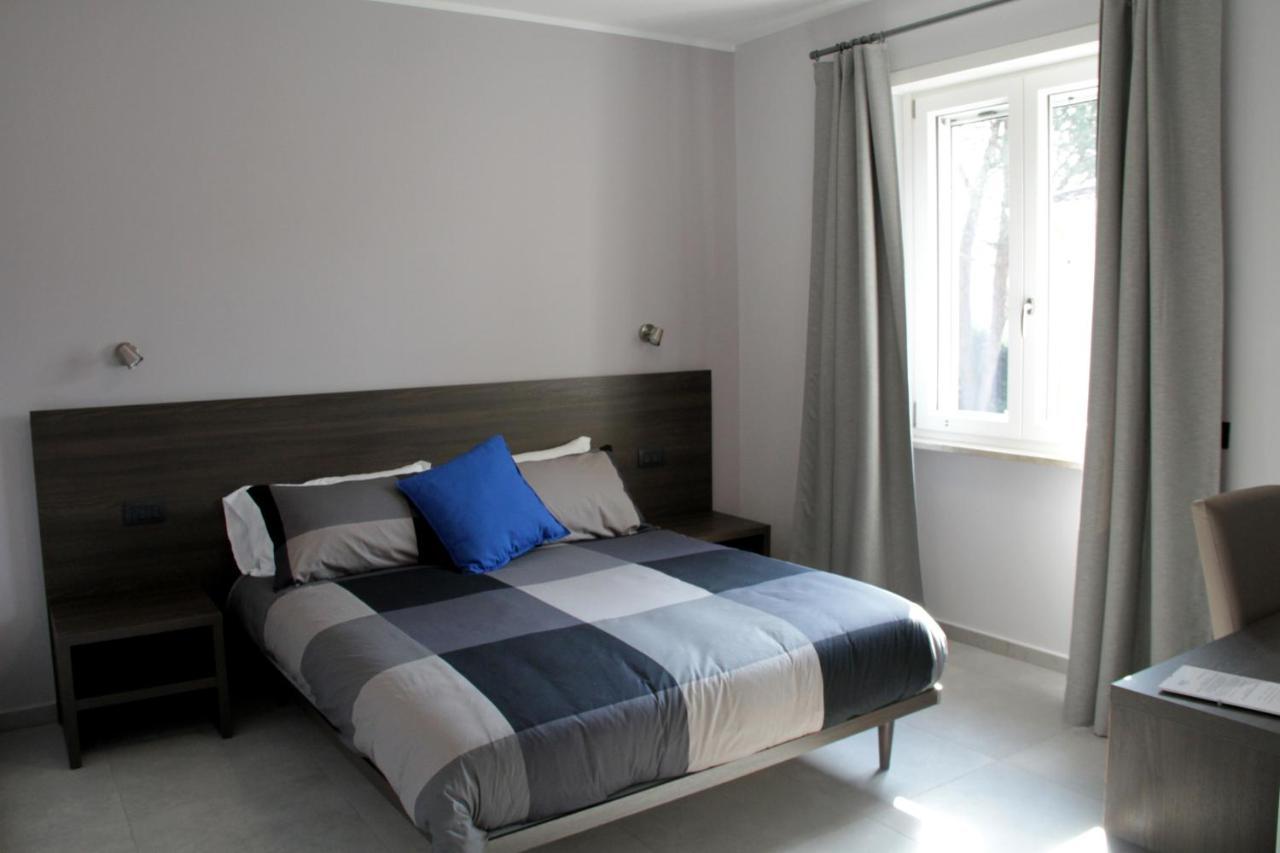 Easyroom Frosinone - Casello Autostradale Екстериор снимка